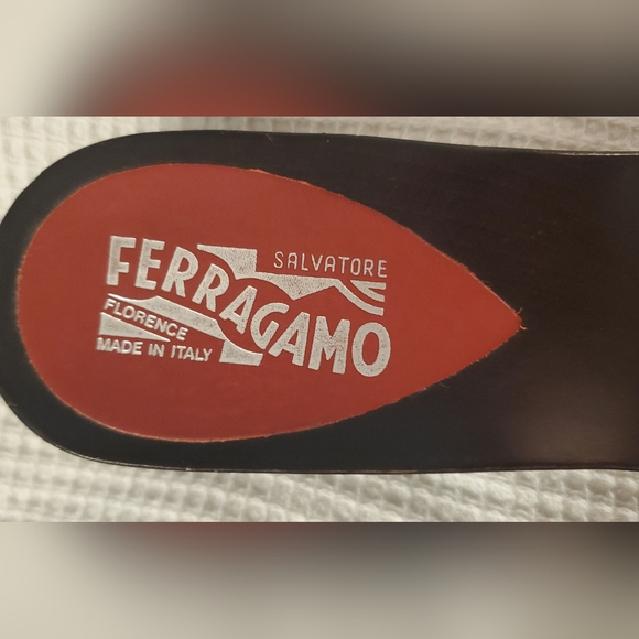 SALVATORE FERRAGAMO - size 91/2- womens wood slides leather clogs/shoes - Picture 4 of 8